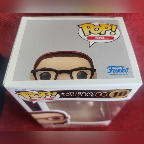 Mary Katherine Gallagher funko # 10 (nib) With pop protector - Picture 4 of 7